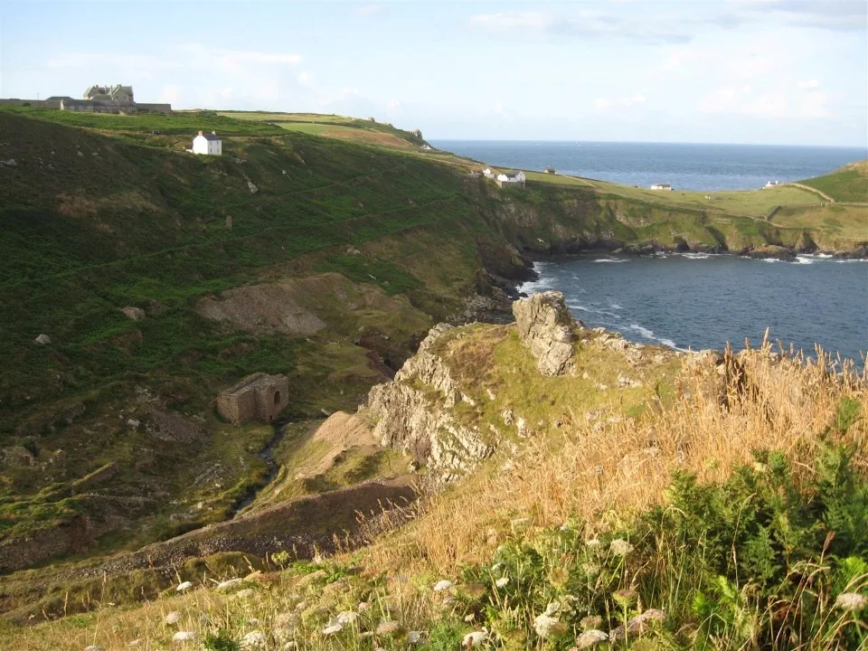 Day 5 dawn walk to botallack kenidjack mine in early sunlight